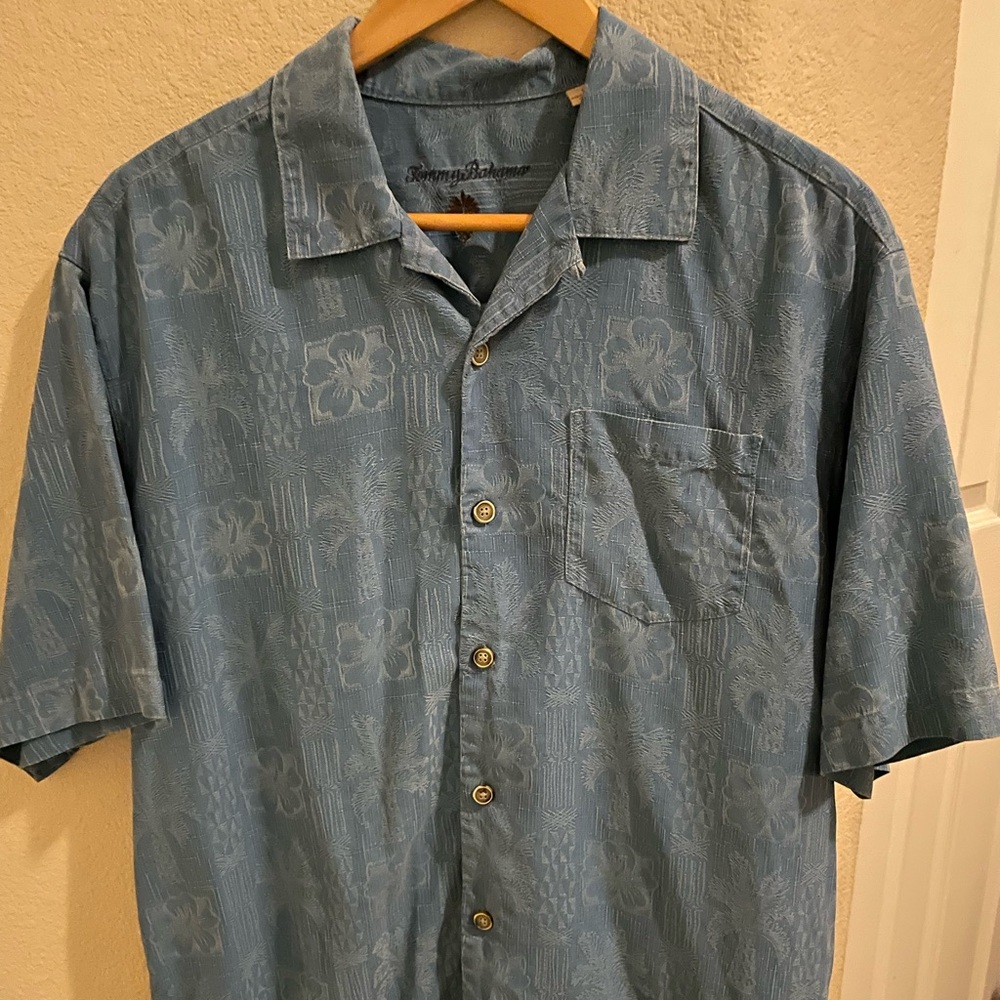Tommy Bahama Hawaiian Shirt